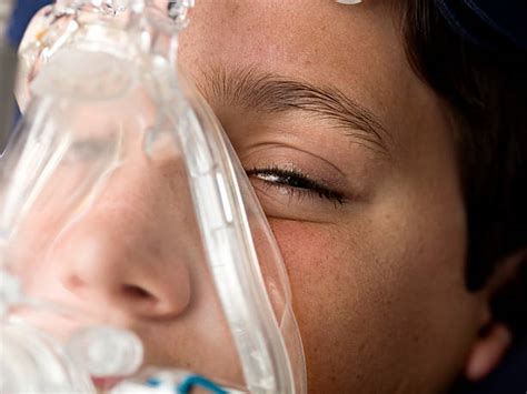 Best Breathing Machine Stock Photos Pictures And Royalty Free Images