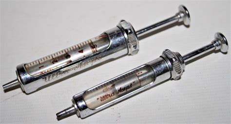 Vintage Syringe Medical Curiosity Surgical Steel Glas Antique Medicine