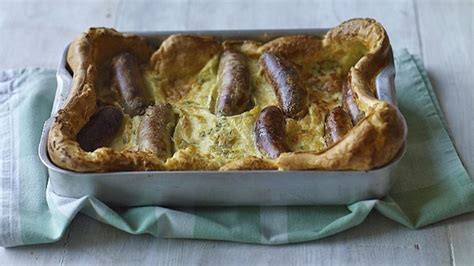 Pour the dripping or vegetable oil into a large metal roasting tin. Traditional toad in the hole recipe - BBC Food