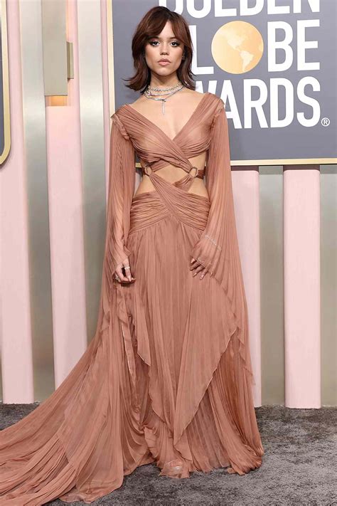 Jenna Ortega Is A Gucci Goddess On The Golden Globes Red Carpet
