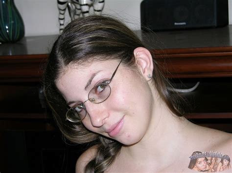 Amateur Petite Teen Wearing Glasses Models Nude Photo