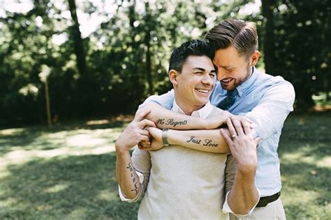 22 joyous lgbtq proposal photos that will hit you in the feels huffpost