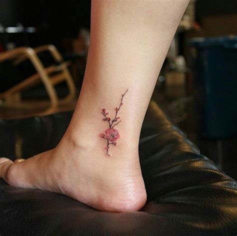 40 Adorable Itty Bitty Ankle Tattoos Tattooblend