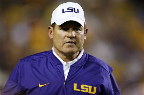 FOX Sports Adds Les Miles Mark Helfrich As College Football Analysts