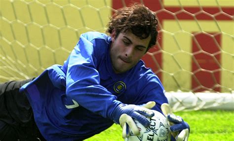 Alex cordaz ha firmato per la stagione 2021/22 con l'inter, il club in cui è cresciuto e con cui aveva vinto uno scudetto primavera nel 2001/02. Alex Cordaz e un desiderio chiamato Serie A | NEWS