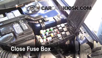 The battery junction box/power distribution box located under the hood and the central junction box/passenger compartment fuse panel. Fuse Box For 2006 Mercury Milan - Wiring Diagram
