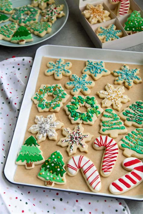 Pictures Of Decorated Christmas Sugar Cookies Easy Christmas Sugar