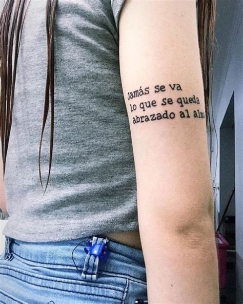 17 Tatuajes Con Frases Inspiradoras Para Llenarte De Fuerza