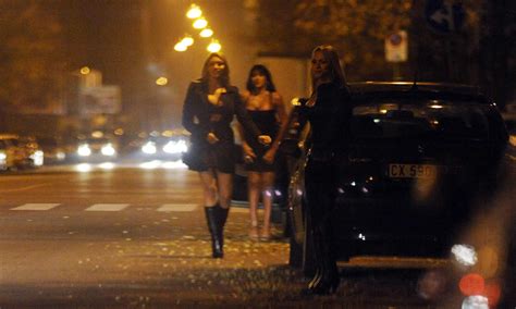 Prostituzione Traffico Di Transessuali Da Buenos Aires A Roma