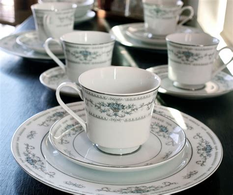 Diane Porcelain By Wade Fine China Of Japan 18 Piece Tea And