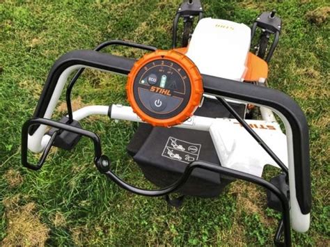 Not only is the rma 510 reasonably lightweight, but it also has the kind of feature set. Stihl RMA 765 V Cordless 25" Lawn Mower Preview | OPE Reviews