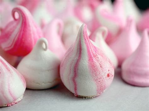 Meringue Kisses Bakerella