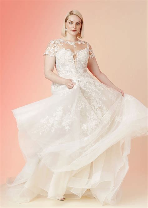 Asos design has an array of different styles for you to feel yourself in, from mini and midi lengths to lace and gingham styles, while asos. In the News: Pretty Plus Size Wedding Dresses - David's ...