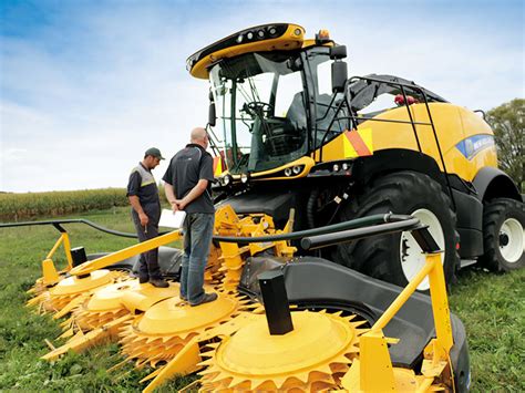 New Holland Forage Cruiser Review Full Test And Specs