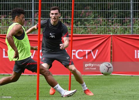 Andy Robertson Of Liverpool With Alex Oxlade Chamberlain Of Liverpool News Photo Getty Images