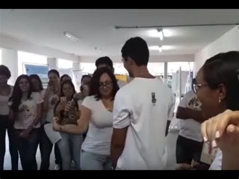 ABSURDO Professora manda um BOQUETE em aluno na Paraíba YouTube