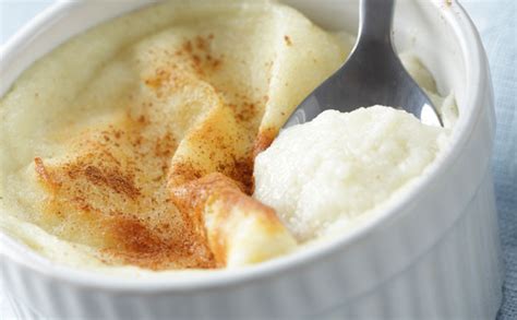 Semoule au lait à la cannelle au micro - ondes