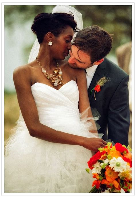 Pin By Olivia Lowry On Weddings Interracial Wedding Interracial Couples Interracial Marriage