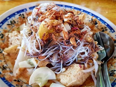 Ketoprak adalah ketopral ciragil walau tempatnya terkesan sederhana namun karena bisa jadi sangat terkenal hingga. Gambar Makanan Ketoprak Khas Jakarta - Gambar Barumu
