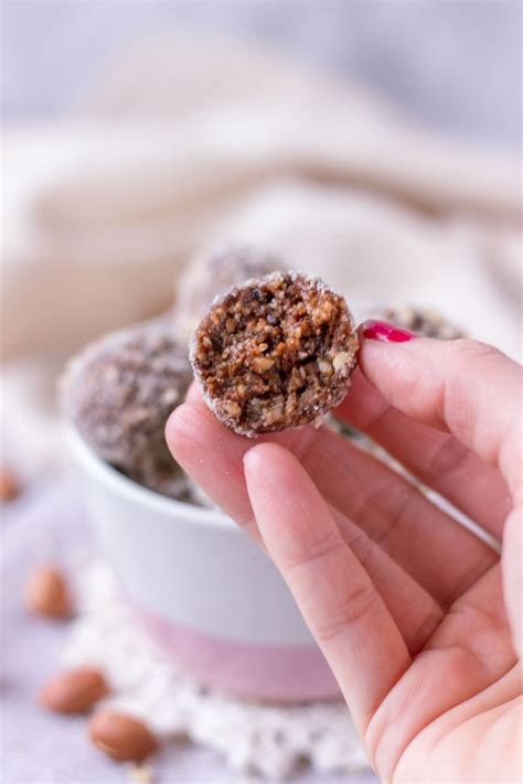 Hazelnut Chocolate Balls Easy Homemade Ferrero Rocher Truffles