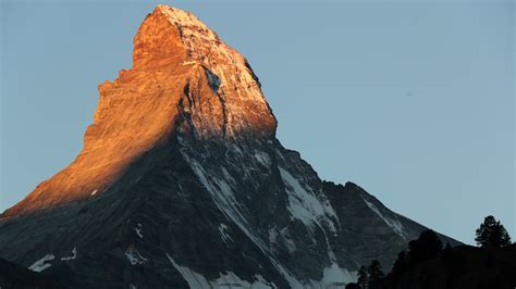 UK climber falls to his death from Matterhorn in Switzerland | BT