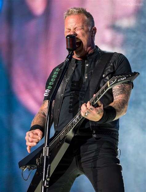 This collaborative community website is dedicated to the pioneering metal band metallica. James Hetfield - Wikipedia