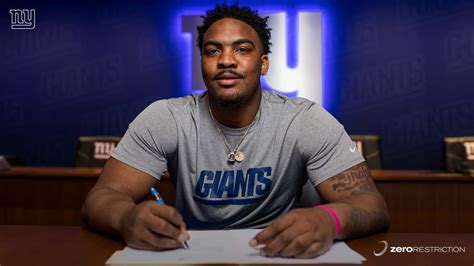 Dl Jordon Riley Signs Rookie Contract 4th Member Of Draft Class To Sign