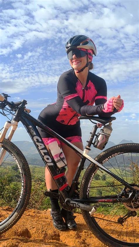 Pin de Justin Ankeney em Cycling Triathlon and Fitness Ciclismo feminino Motivação para