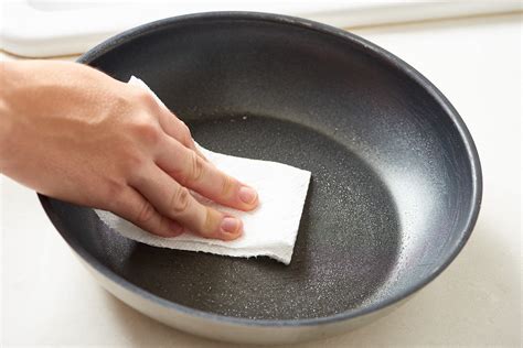 How To Clean A Nonstick Pan Kitchn