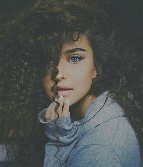 Pin By Courtney Marshall On Photography Curly Girl Hairstyles Brown Hair Blue Eyes Curly