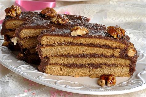Recepti Za Kolače Medena Torta In 2019 Just Cakes