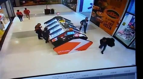 Quadrilha Armada Assalta Loja Em Shopping De Sorocaba