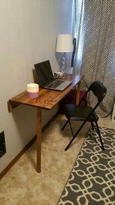 Super easy step by step instructions it's just right in size for an art station! Forget IKEA -- Build your own Folding Desk! | Diy wall ...