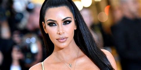 Kim Kardashian Details The Embarrassing Time Ryan Seacrest Clogged Kris