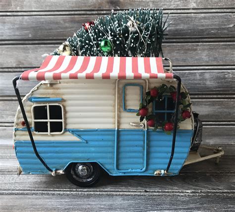 See more ideas about camper lights, camper, vintage camper. Christmas Teardrop Camper,Christmas Camper,Camper ...
