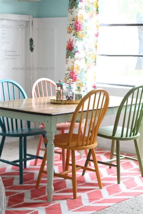 A half painted dining room chair will look really tacky. American chalky paint tutorial | Furniture makeover, Home ...
