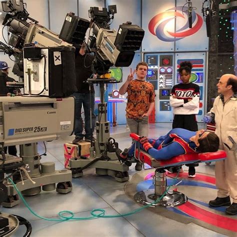 Nickalive Captain Man To Have A Baby In New Henry Danger Episode