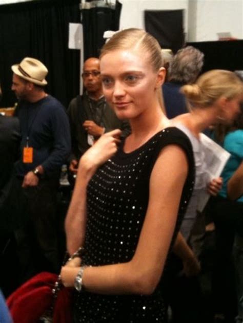 Backstage Beauty Graphic Hair And Makeup At The Prabal Gurung Spring