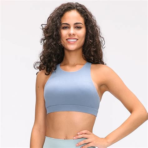 Nwt High Neck Running Bras With Build In Bra Naked Feel Fabric Yoga Bras Top Women Cross