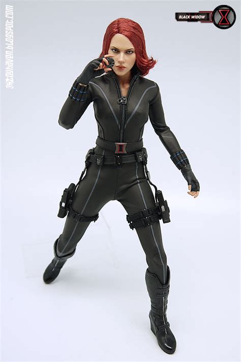 toyhaven review hot toys the avengers 1 6th scale black widow limited edition 12 inch female figure