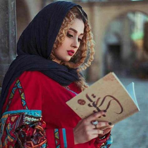 عکس دختر ایرانی زیبا با شال کامل مولیزی