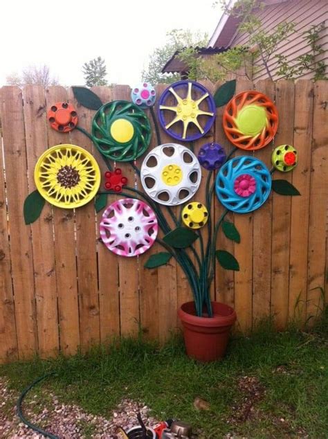 Pin By Debbie Pinterest On Garden Garden Decor Crafts Garden Art Diy Whimsical Garden Art