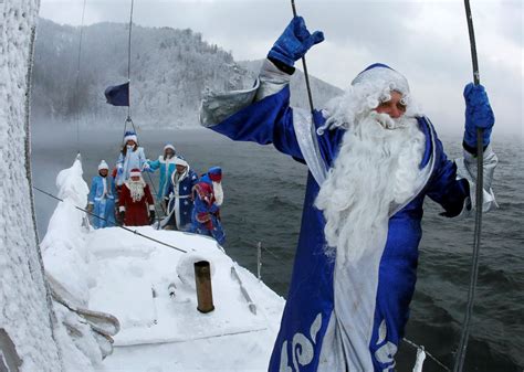 Santa Claus Sightings From Around The World Photos Abc News