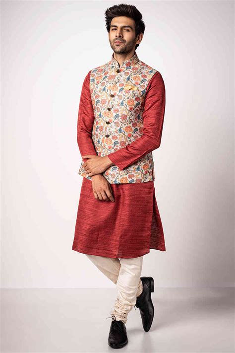 8 Kurta With Jacket Ideas For Groomsmen To Unleash The Dapper In You