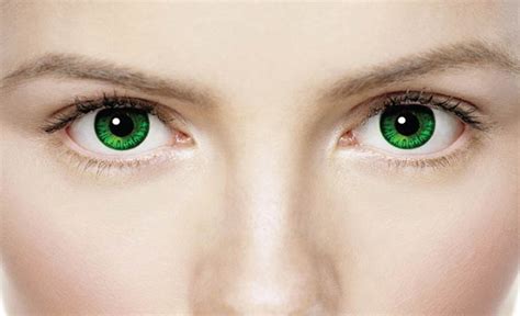 7 Majestic Makeup Ideas For Green Eyes