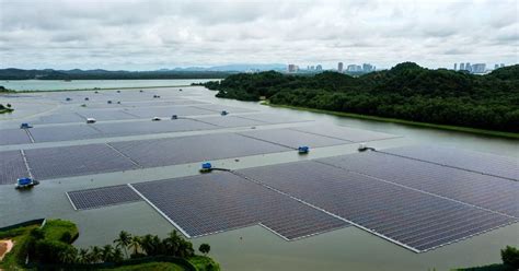 How Singapore Built One Of The Worlds Biggest Floating Solar Farms