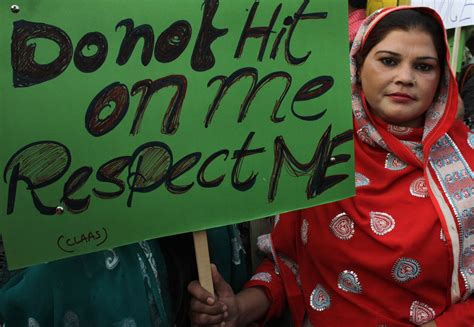 Pakistani Husbands Can ‘lightly Beat Their Wives Islamic Council Says
