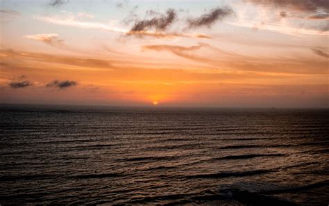 Download Wallpaper 2560x1600 Sea Sunset Twilight Horizon Landscape