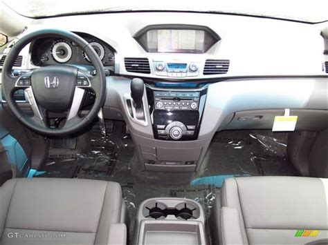 This is one you won't want to miss. 2012 Honda Odyssey EX-L Dashboard Photos | GTCarLot.com
