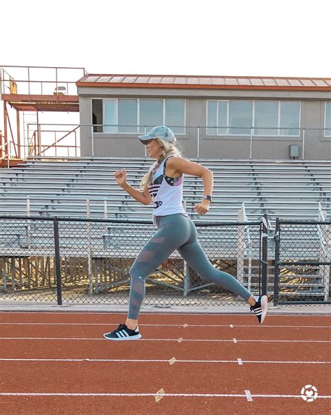 Parcourez tous nos vêtements pour femmes adaptés à vos goûts et votre taille. Last day of the #nsale! RUN 🏃‍♀️ .http://liketk.it/2wQPX # ...